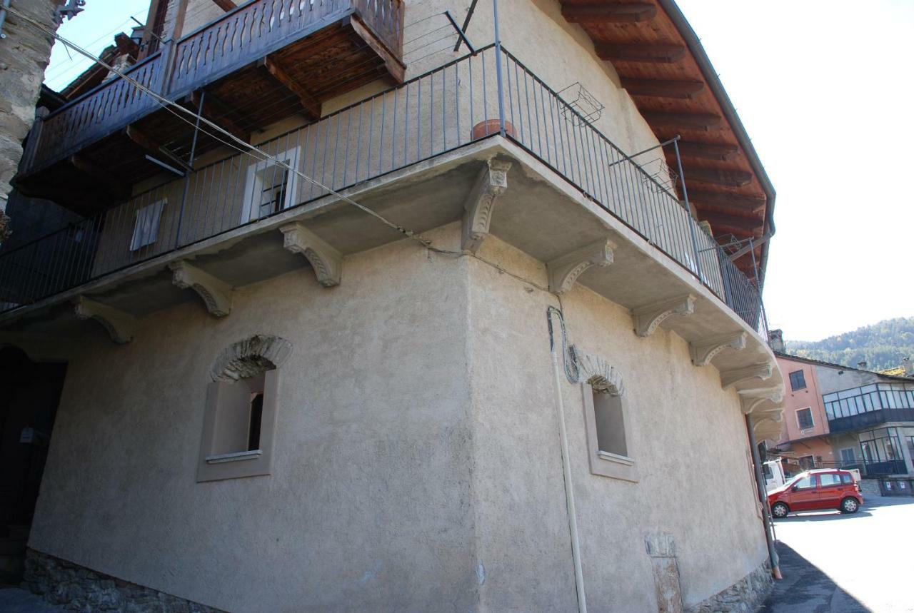 אאוסטה Maison Grivon Appartamento Becca Di Nona מראה חיצוני תמונה
